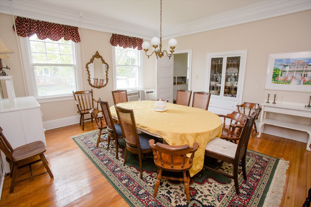 A dining room that gathers everyone at Sea Foam Manor, Cape May